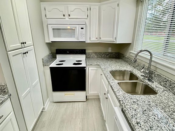 5th image of 1607 Redwood Dr