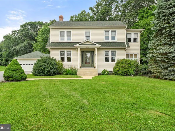 10 Linda Ct, Thurmont, MD 21788