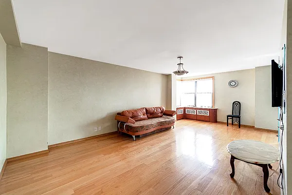 Sold by City Wide Brokerage | media 43