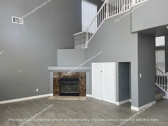 4th image of 878 Montague Dr