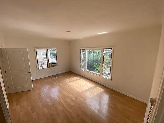 2nd image of 414 N Maple Dr #205