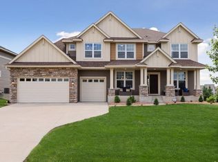 3281 Arden Dr, Woodbury, MN 55129