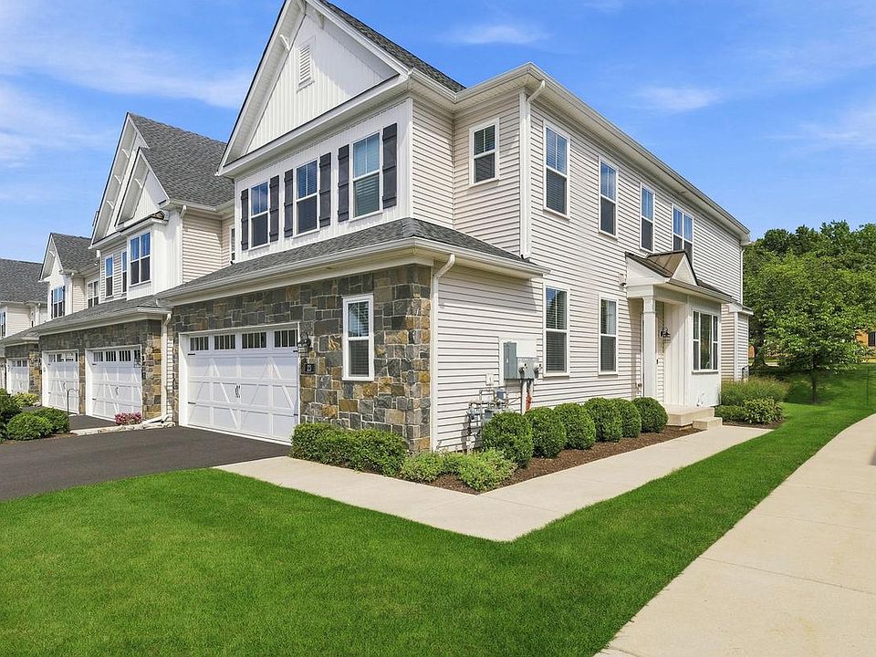 1st image of 23 Swan Ln
