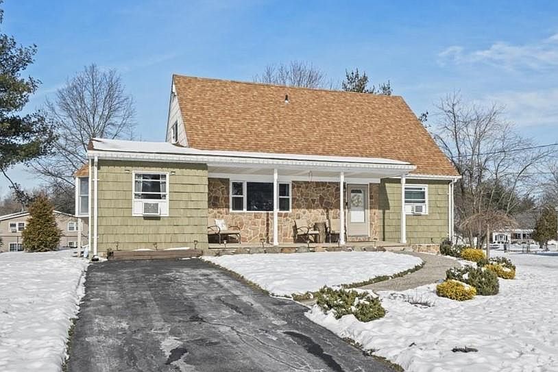 1st image of 6 Beechwood Drive