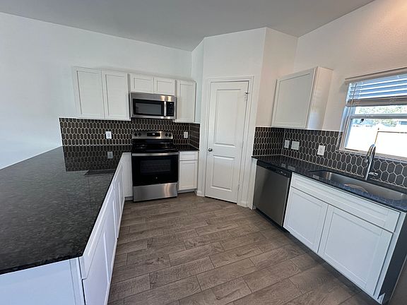 5th image of 16737 N Marie Village Dr