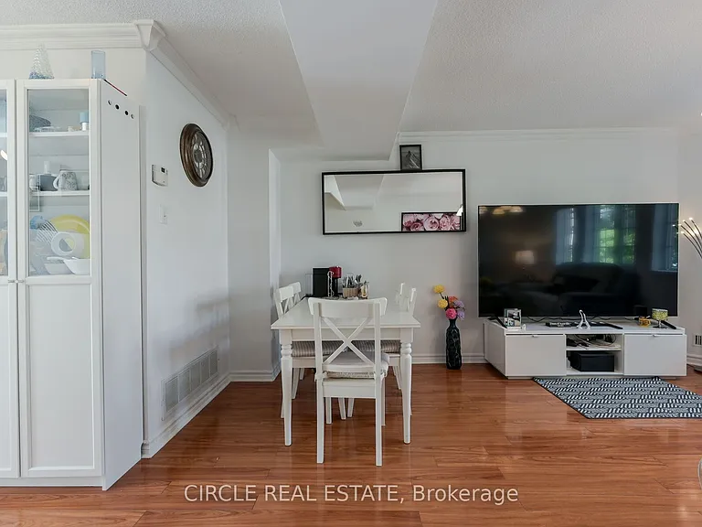 20 Spadina Rd #20 — Photo 11