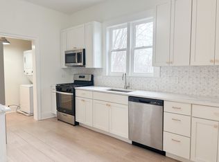 1110 Florence Ave #2, Evanston, IL 60202