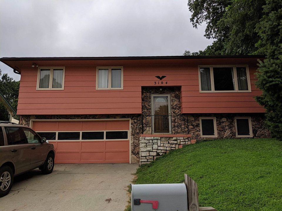 1st image of 3104 Myers Ave