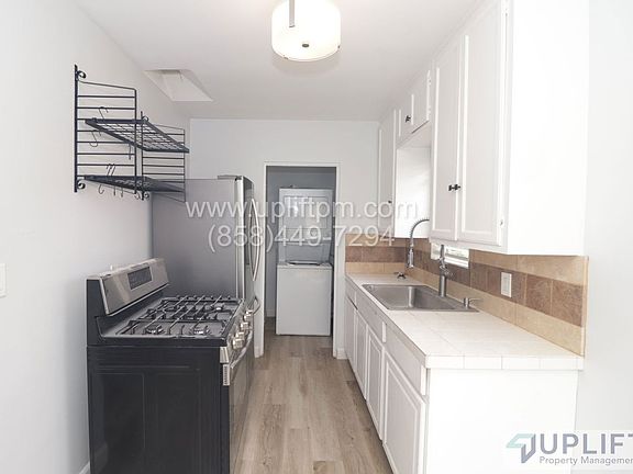 4th image of 3715 35th St