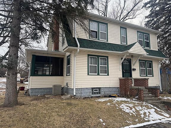 2nd image of 2306 Andrews St