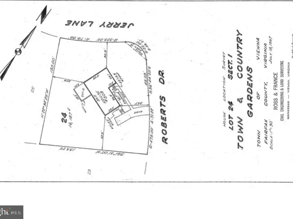 508 Roberts Dr NW, Vienna, VA 22180