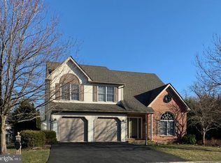 27 Connecticut Ave, Sinking Spring, PA 19608