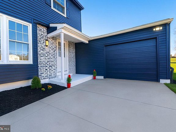 2nd image of 22 Clemson Rd