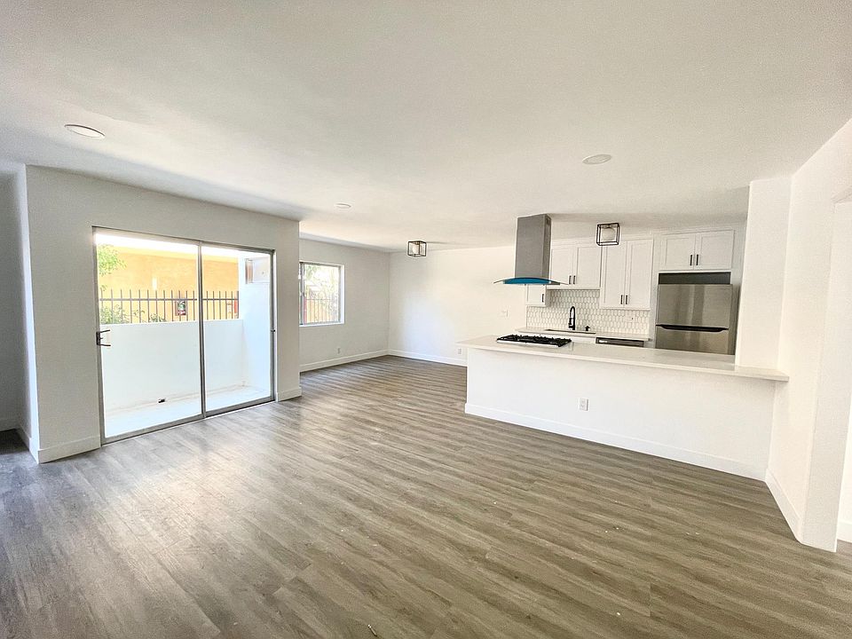 1st image of 1230 N Ogden Dr #8