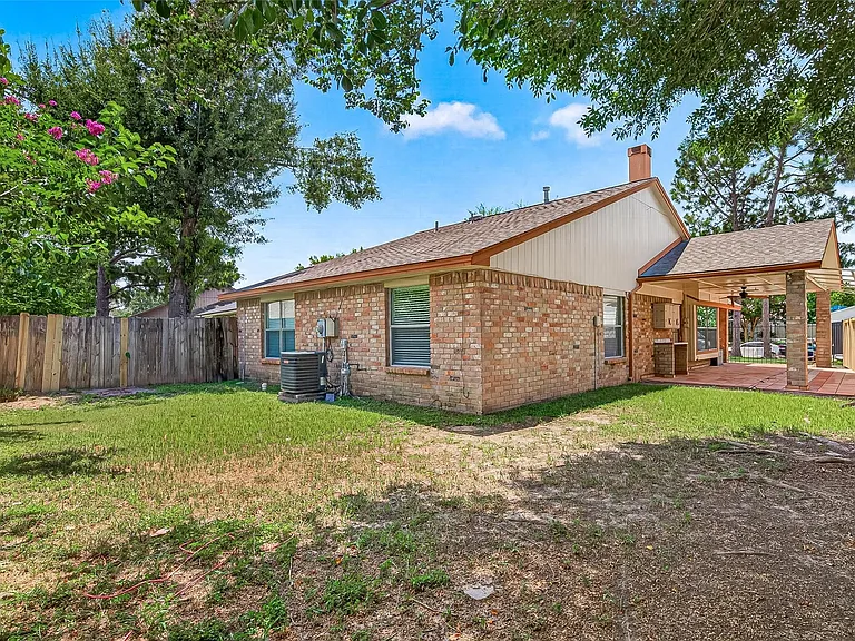 19942 Great Elms Dr — Photo 30