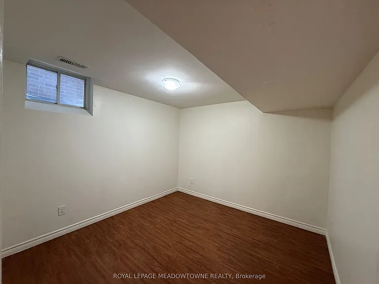 45 Bleasdale Ave — Photo 14