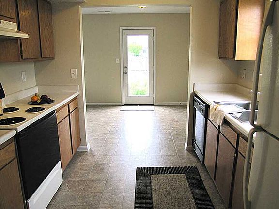 3rd image of 6649 Larkwood Ct