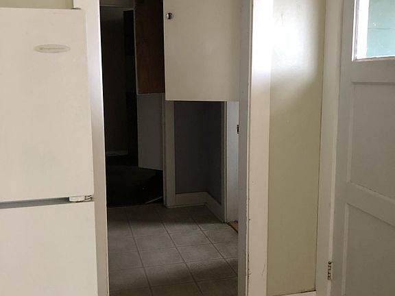 2nd image of 430 English Ave
