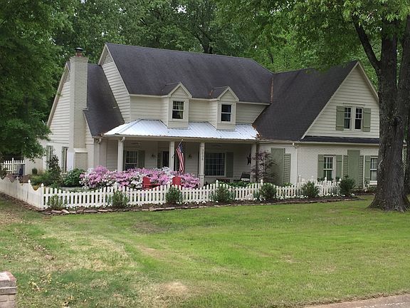 3rd image of 3036 Country Place Dr E