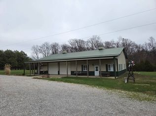 3881 E Tank Farm Ln, Olney, IL 62450