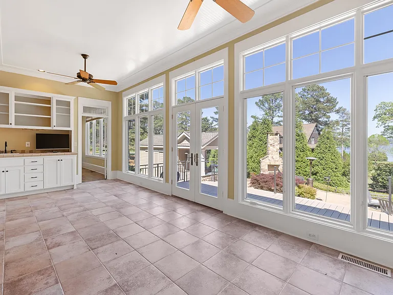 130 Iron Horse Dr — Photo 47