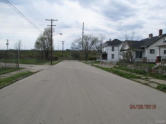 2nd image of 123 Fluhart Ave