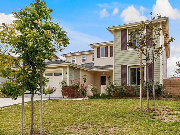 3rd image of 152 W Avenida De Los Arboles