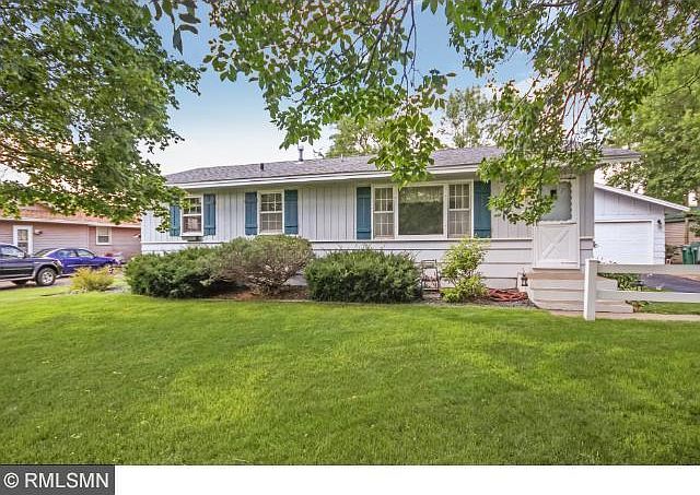 1st image of 241 Oak Park Dr NE