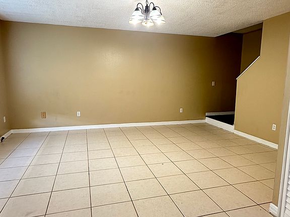 4th image of 2117 Fluorshire Dr