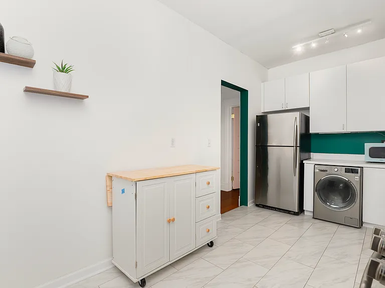 432 W Dickens Ave #3 — Photo 10