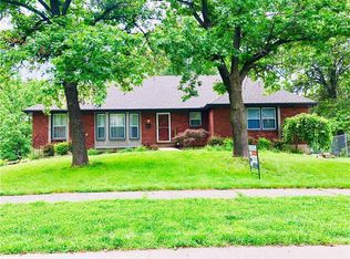 6709 N Euclid Ave, Gladstone, MO 64118
