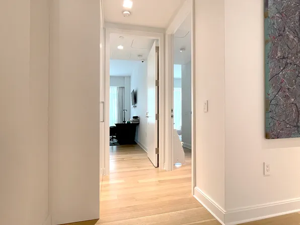 1289 Lexington Avenue image 14 of 36