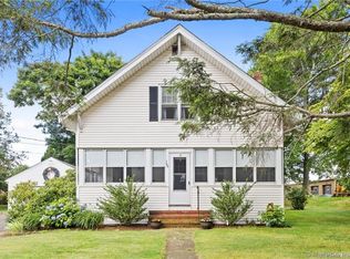 148 Oak St, Glastonbury, CT 06033