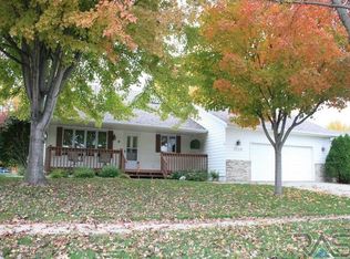 5208 W 55th St, Sioux Falls, SD 57106