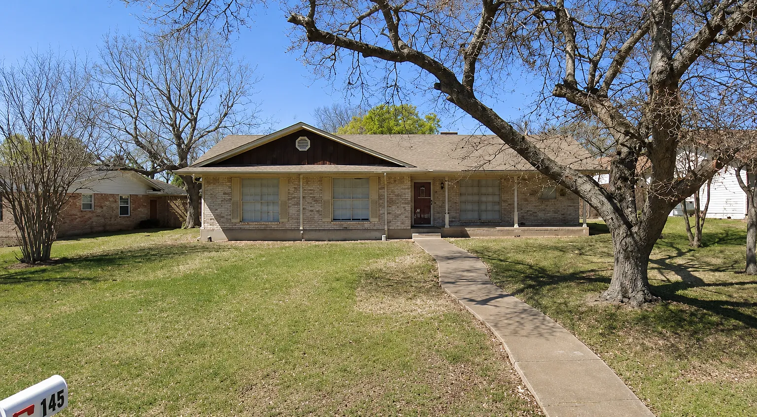 4 bed, 1856 sqft, $2,100 — Photo 4