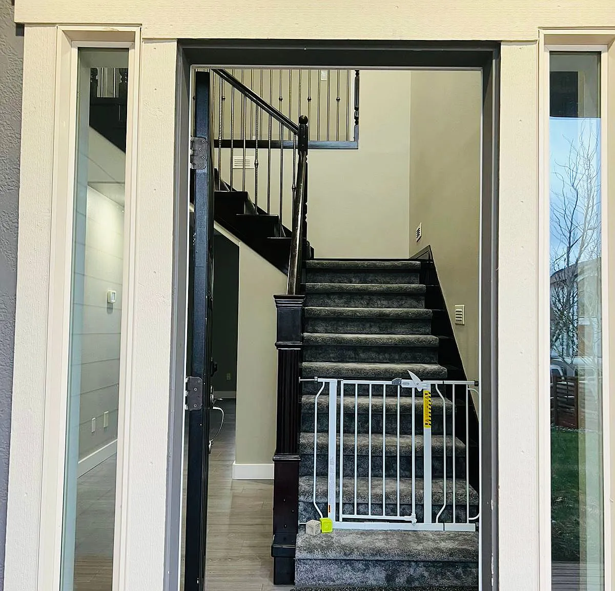 4 bed, 2454 sqft, $3,200 — Photo 3