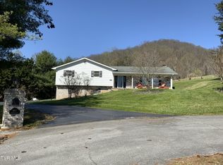 1807 Russell Cir, Rogersville, TN 37857