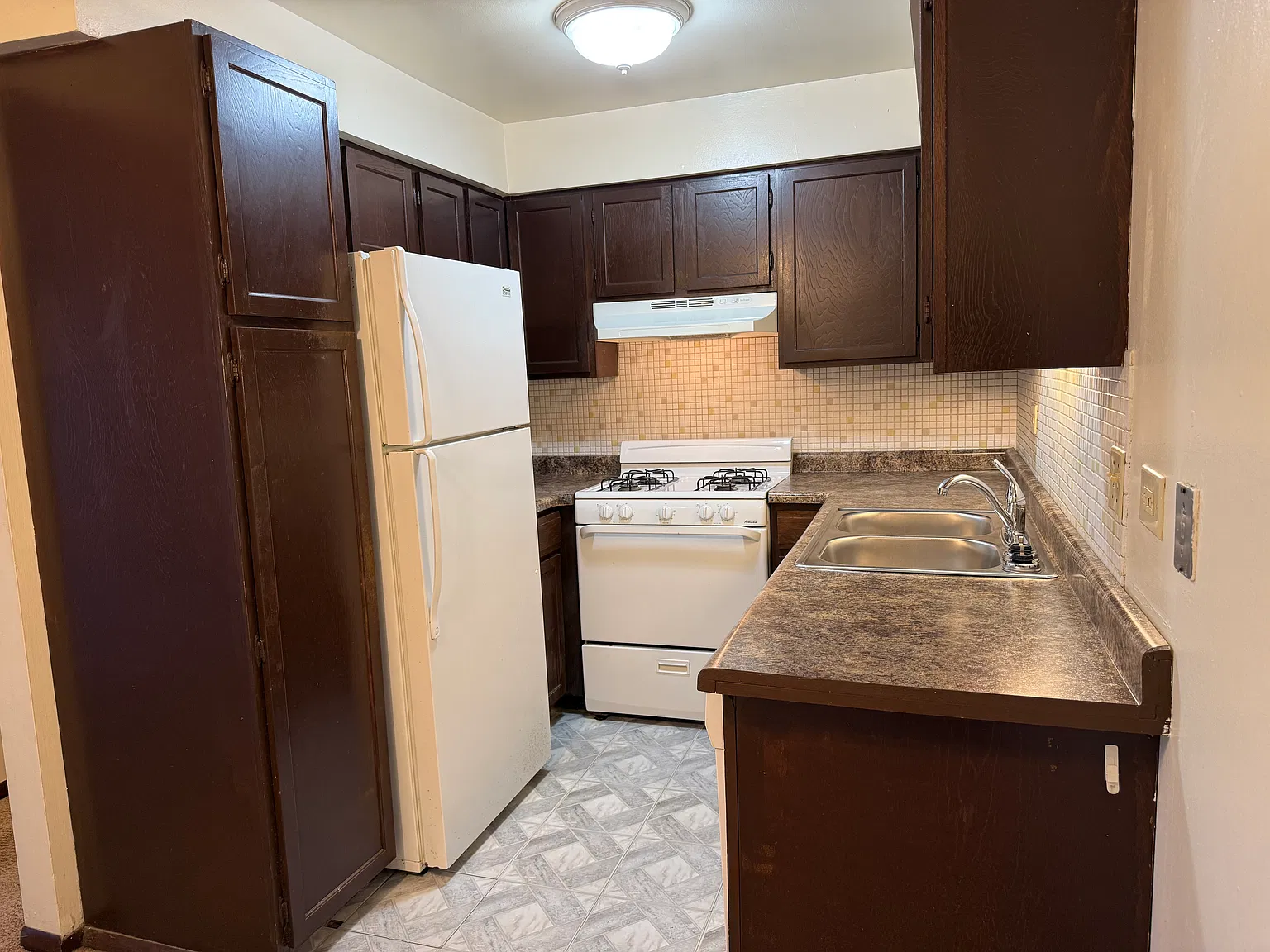 1 bed, $1,200 — Photo 3
