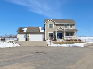 1783 Pride Ln, Albert Lea, MN 56007