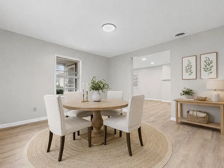 27182 Oriole Ave — Photo 4