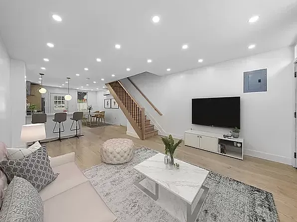 227 Hart St, Brooklyn, NY 11206