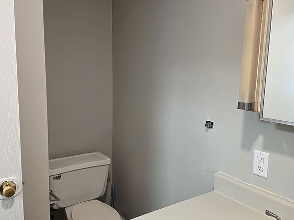 2nd image of 807 W 3rd St #2
