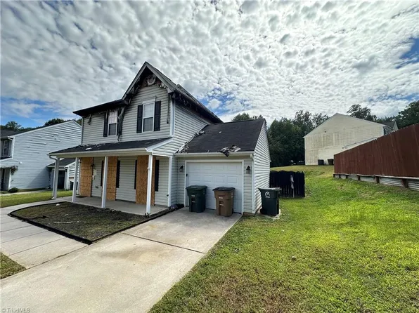 3576 Sydney Oaks Dr, Browns Summit, NC 27214