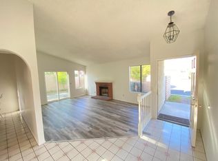 2021 W Fathom Ln, Anaheim, CA 92801
