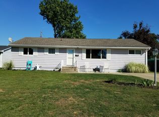 1263 Sleepy Hollow Dr, Coshocton, OH