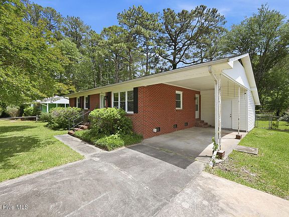 2nd image of 121 Bryan Boulevard