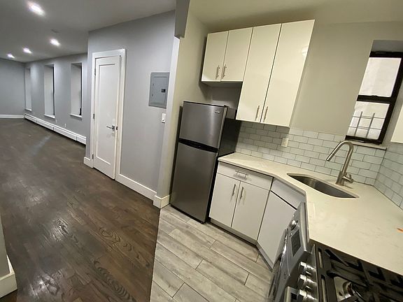 4th image of 248 W 149th St #2D