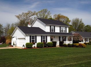 34828 Deer Run Dr, North Ridgeville, OH 44039