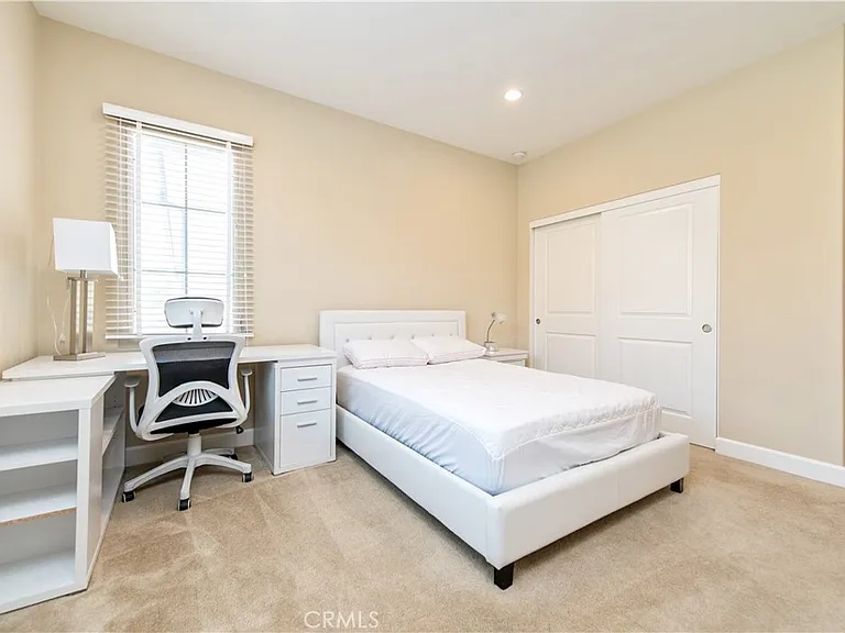 61 Berkshire Wood — Photo 38