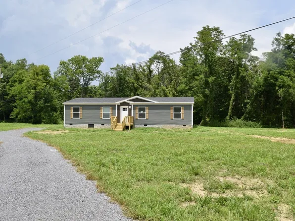 2192 Shrum Cemetery Rd, Westmoreland, TN 37186